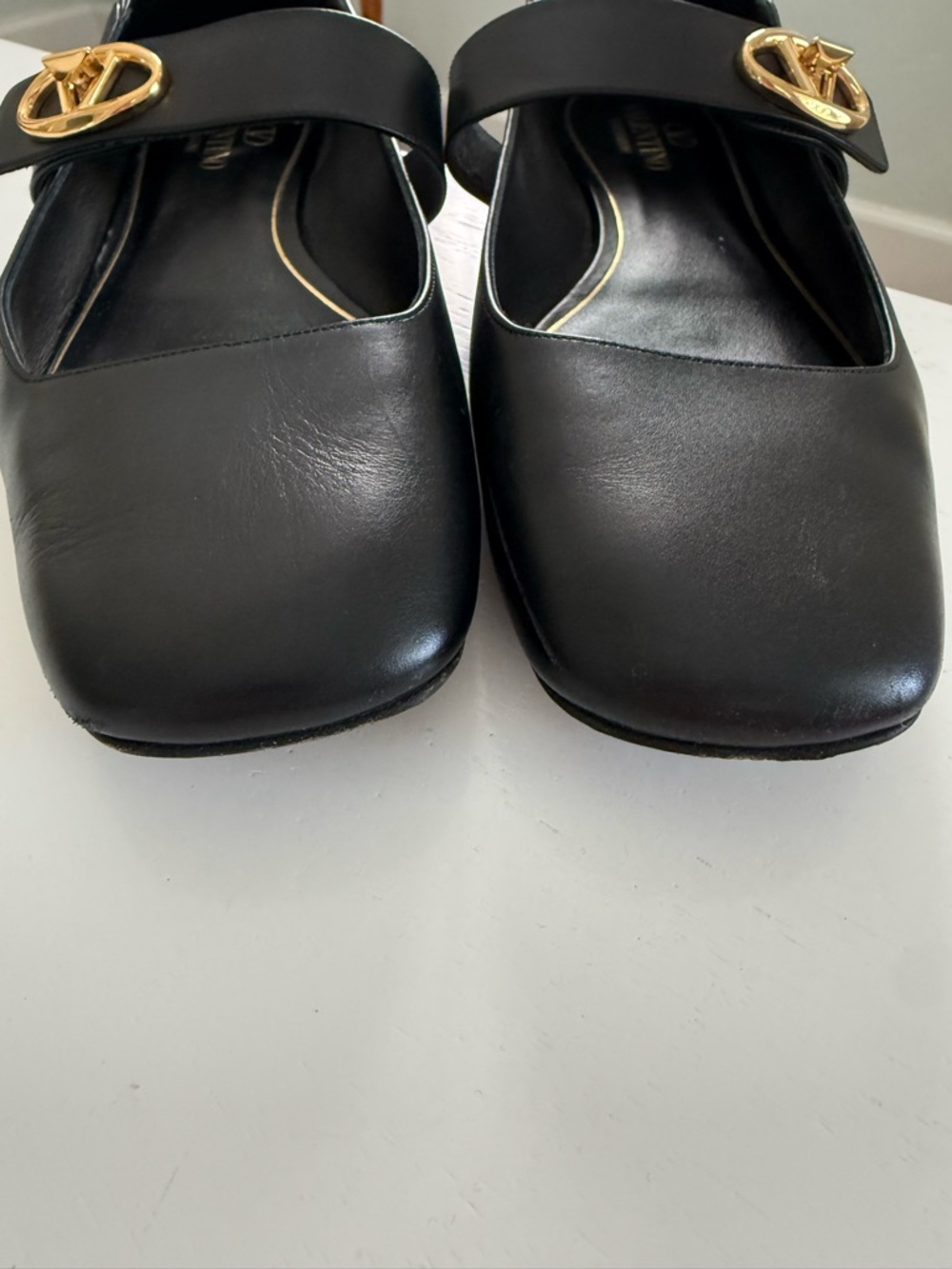 Valentino Flats - Picture 7 of 10